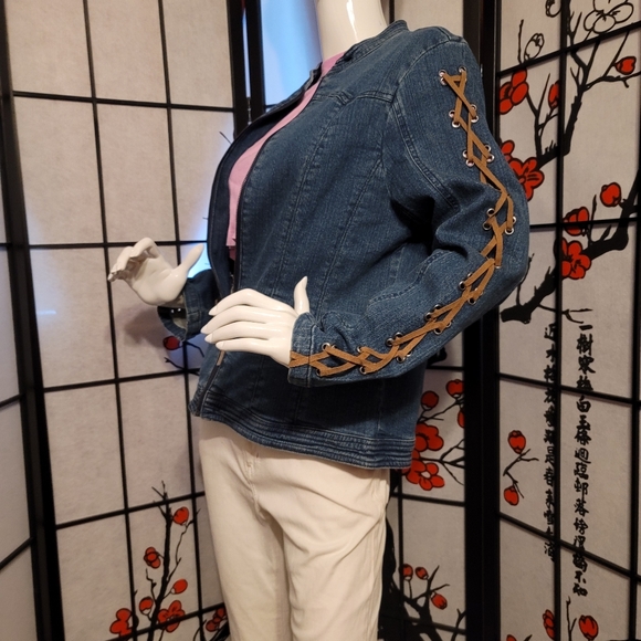 LAL (LIVE A LITTLE) LADIES WASHED DENIM SHOT JACKET SUEDE ART DESIGN/SIZE MEDIUM - Picture 5 of 16